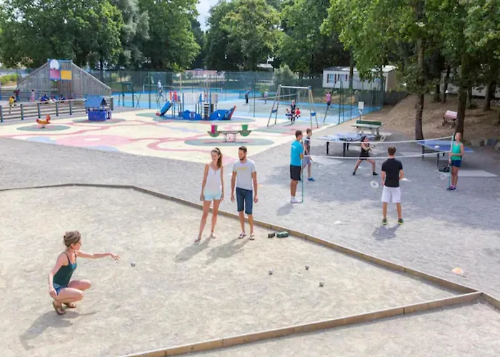 De La Terre Locan بيت للعطل